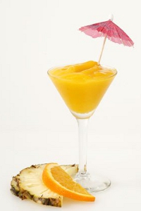 Как приготовить коктейль Желтая птица (Yellow bird cocktail)? Рецепт «небесной росы»