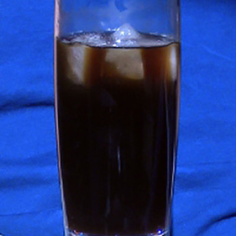 Коктейль с ромом Бакарди Черная роза (Black rose cocktail)