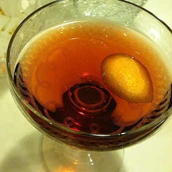рецепт коктейля с виски и горящей апельсиновой цедрой